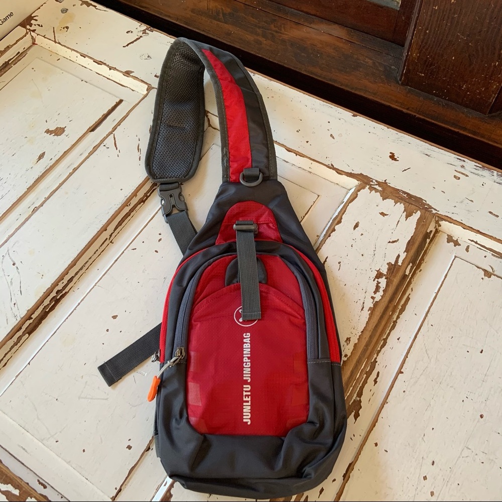 Men Women Sling Backpack Chest Crossbody Bag - Picture 1 of 8